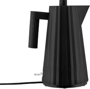 Hovedbilde Svart Pliss&eacute; Elektrisk vannkoker 1,7 liter by Alessi